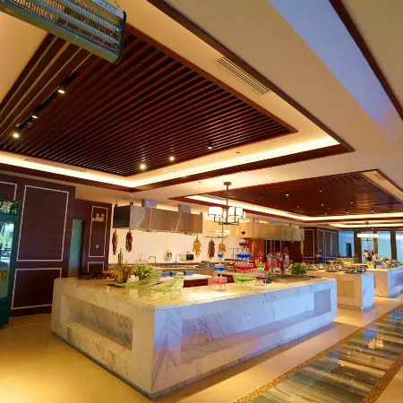 Noble Lake Hotel  Hainan