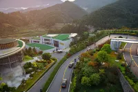 La Villa by La Montagne