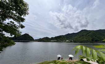 Chun'an Lake Homestay