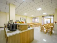 7 Days Premium Hotel (Yili Xinyuan Kaiyuan Food Court) - sarapan