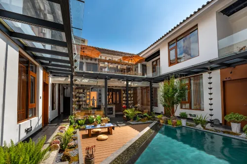 Shaxi Ancient Town Xiyuan Boutique Homestay - 駐車場