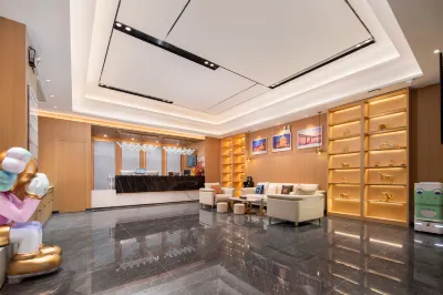 Yunqi Hotel (Jianghan Road Pedestrian Street)
