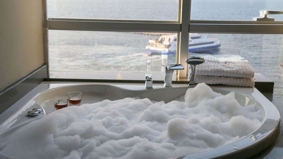 Pasaport Pier Hotel
