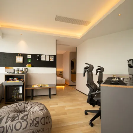Yiqiu Comchill Hotel (Chengdu Longquanyi District Longhuasi Metro Station Branch)