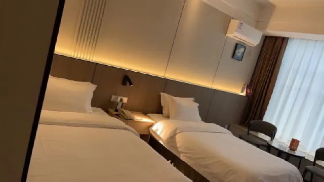 Emperor Palace Hotel