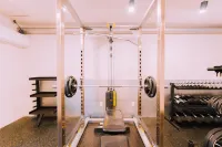 Minimalist Loft 2: Namba Compact Studio & 24/7 Gym Hôtels à : 