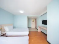 7Days Inn Chain Hotel (Weishi Renmin Road) Hotels in Weishi