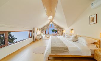 Shier Yun She Hotel (Riluo Bay)