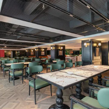 Presidential Mansion (Guangzhou Gangding Subway Station Taikoo Hui) Отели рядом с достопримечательностью «Станция метро Gangding»