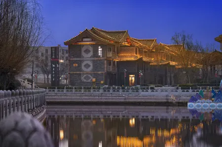 QIANNA HOTEL Bianyuan (Qingming Shangheyuan Branch) Отели рядом с достопримечательностью «Kaifeng Fu (Kaifeng Palace)»