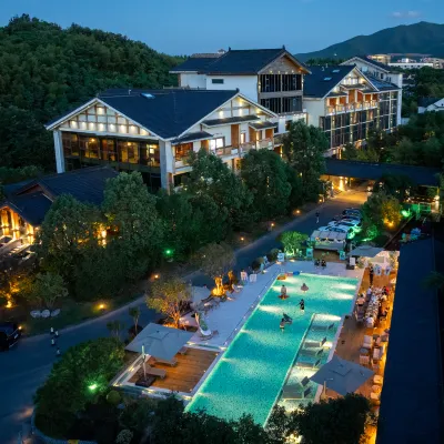 Nanshan Bamboo Hai'anyu Yuenanshan Hot Spring Resort Hotel Hotels near Nan Mountain Drifting