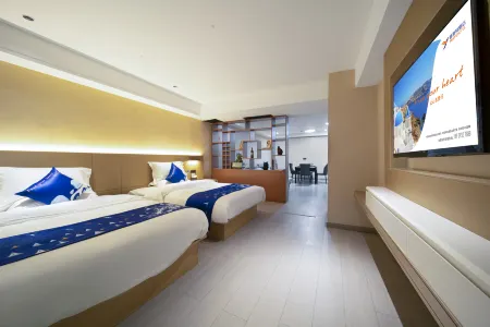 YESTE HOTEL（Caohai Branch, Weining Count） Отели в г. Вейнин