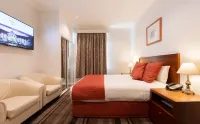 Mercure Canberra - balcony