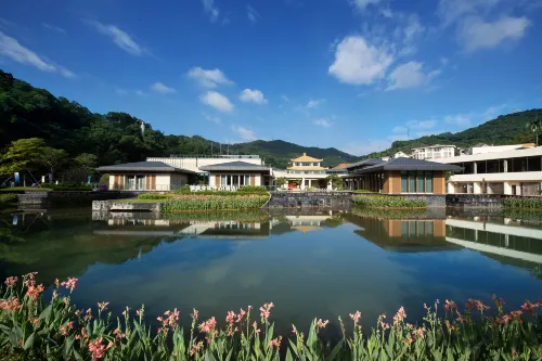 Shenzhen Silver Lake Convention Center (Hotel) Hotels in Shenzhen