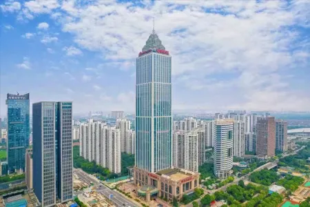 Jinshi International Hotel Отели рядом с достопримечательностью «Jiangsu College of Engineering and Technology»