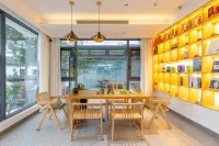 Zhouzhuang Slow Life Lake View Design B&B
