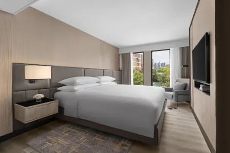 Marriott Executive Apartments, Bangkok Townhall Sukhumvit Отели рядом с достопримечательностью «The Lofts Ekkamai»