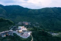 Yunhe Rice Terraces Qitingyu Guesthouse (Qixingdun Observation Deck Branch) - Dağ Manzaralı