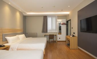 Beijing Romantic Four Seasons Hotel (Wangfujing Pedestrian Street Xiehe Medical College East Gate)