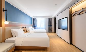 Ni Hao Hotel (Nanjing Mochou Lake Subway Station)