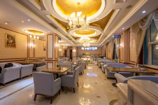 Vienna Hotel (Hangzhou Linping Xinghuo South Road Branch) Отели рядом с достопримечательностью «Zhongdu Square»