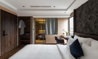 Kin Hotel Thai Van Lung