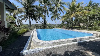 Domisili Ijen Cliff by Fays Hospitality