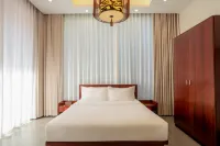 Good Fortune Hot Spring Hotel Hotel di Donghai