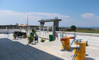Mavi Restaurant & Apartments 3