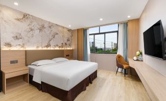 Tianlong Bay Rongyue Hotel (Airport Expressway Subway Station Branch)