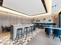 Homeinn Selected Hotel (Wuhai Xinhua West Street Wanda Plaza) - 3-Star