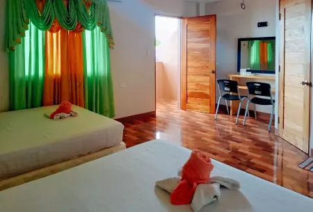 RedDoorz @ 4ks Pension House Bogo City Cebu Отели рядом с достопримечательностью «Lapyahan sa San Remigio»