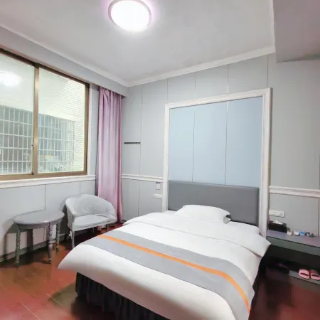 Fuding Hongsheng Hotel