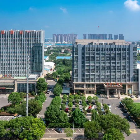 Jurong Crown Garden Hotel
