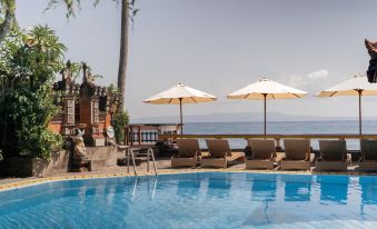 Ashyana Candidasa Beach Resort