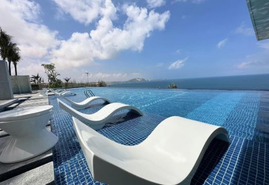 무이네 스포츠 호텔 수영장