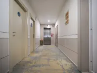 Walnut Say Hotel (Liaocheng Vocational and Technical College Bus Terminal)