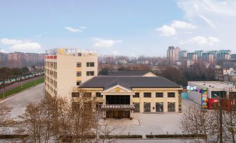 Vienna International Hotel Zhoukou Taikang Stadium County government branch