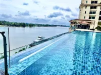 Comfy Homestay | River View | Kuching | 4 pax - 游泳池