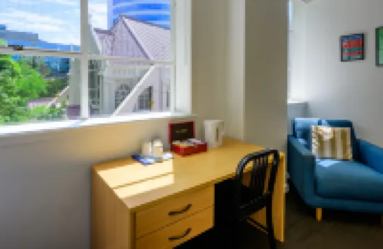 特雷克環球背包客酒店