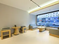 Art Hotel(Hunchun Commercial Street) โรงแรมในฮุนชุน
