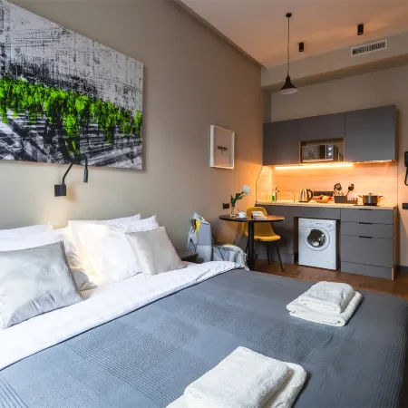 GRANI APARTHOTEL (Грани) Отели рядом с достопримечательностью «Крестовский остров»