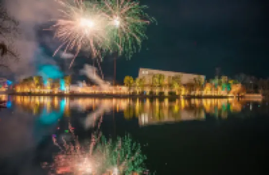 Hujun Lelin Homestay (Border Town Tea Cave Scenic Area Branch)