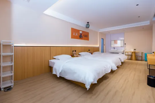 富寧博燃旅居飯店