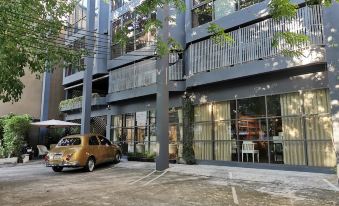 Collection O The Spades Hostel