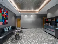 八號季酒店公寓（深圳世界之窗華僑城地鐵站店） 鄰近深圳歡樂谷的酒店