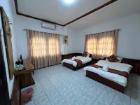Good Luck Hotel