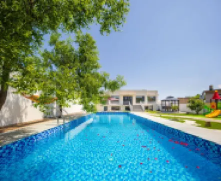 Huaji Hot Spring Homestay Hotels in Gaizhou