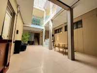 Yuanlaiju Hotel (Jinan Zhangqiu University Town Branch) - Losmen