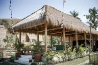 Dejama Glamping Resort Lombok Hotels in Mertak